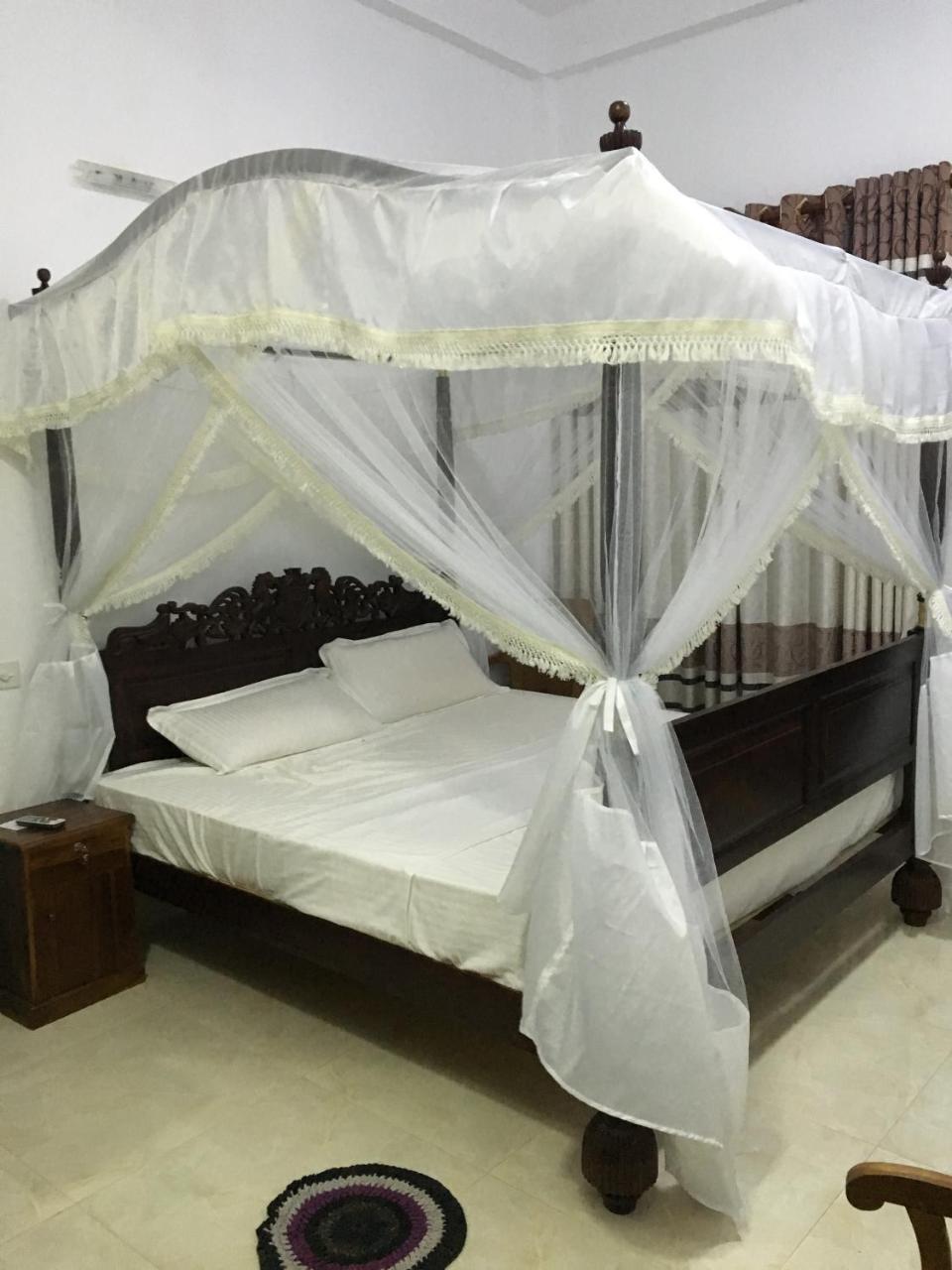Sea Breeze Hotel Bentota Exterior photo